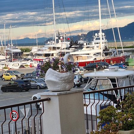 Albergo Stella Di Mare ラヴァーニャ エクステリア 写真