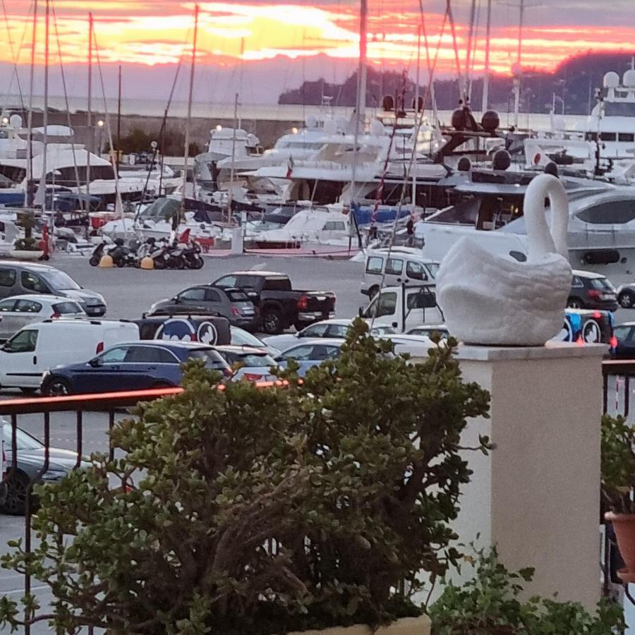 Albergo Stella Di Mare ラヴァーニャ エクステリア 写真