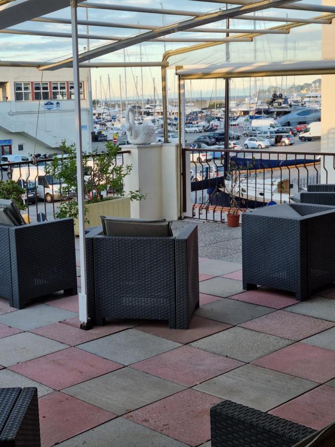 Albergo Stella Di Mare ラヴァーニャ エクステリア 写真