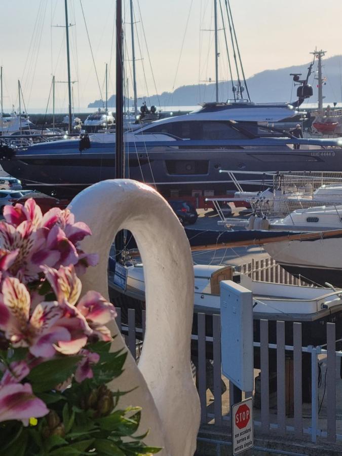 Albergo Stella Di Mare ラヴァーニャ エクステリア 写真