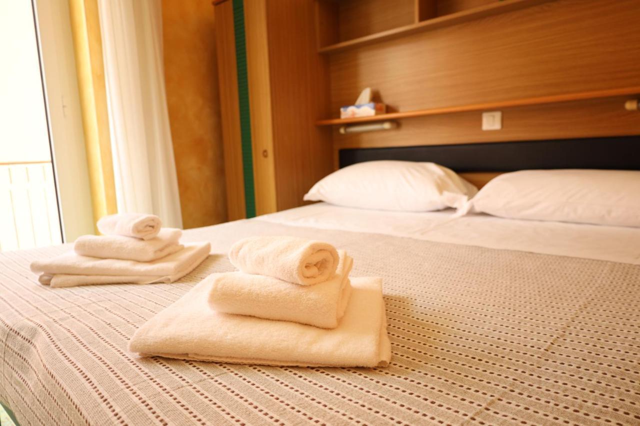 Albergo Stella Di Mare ラヴァーニャ エクステリア 写真